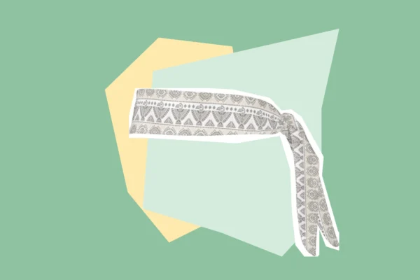 Light green graphic showing the plaintiff’s Apache headband